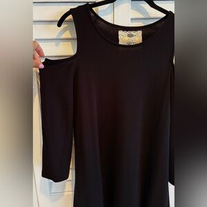 Cupio Black Tee Dress Cold Shoulder Mini 3/4 Sleeve SZ: M